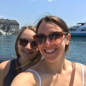 Meet your Posher, Hannah